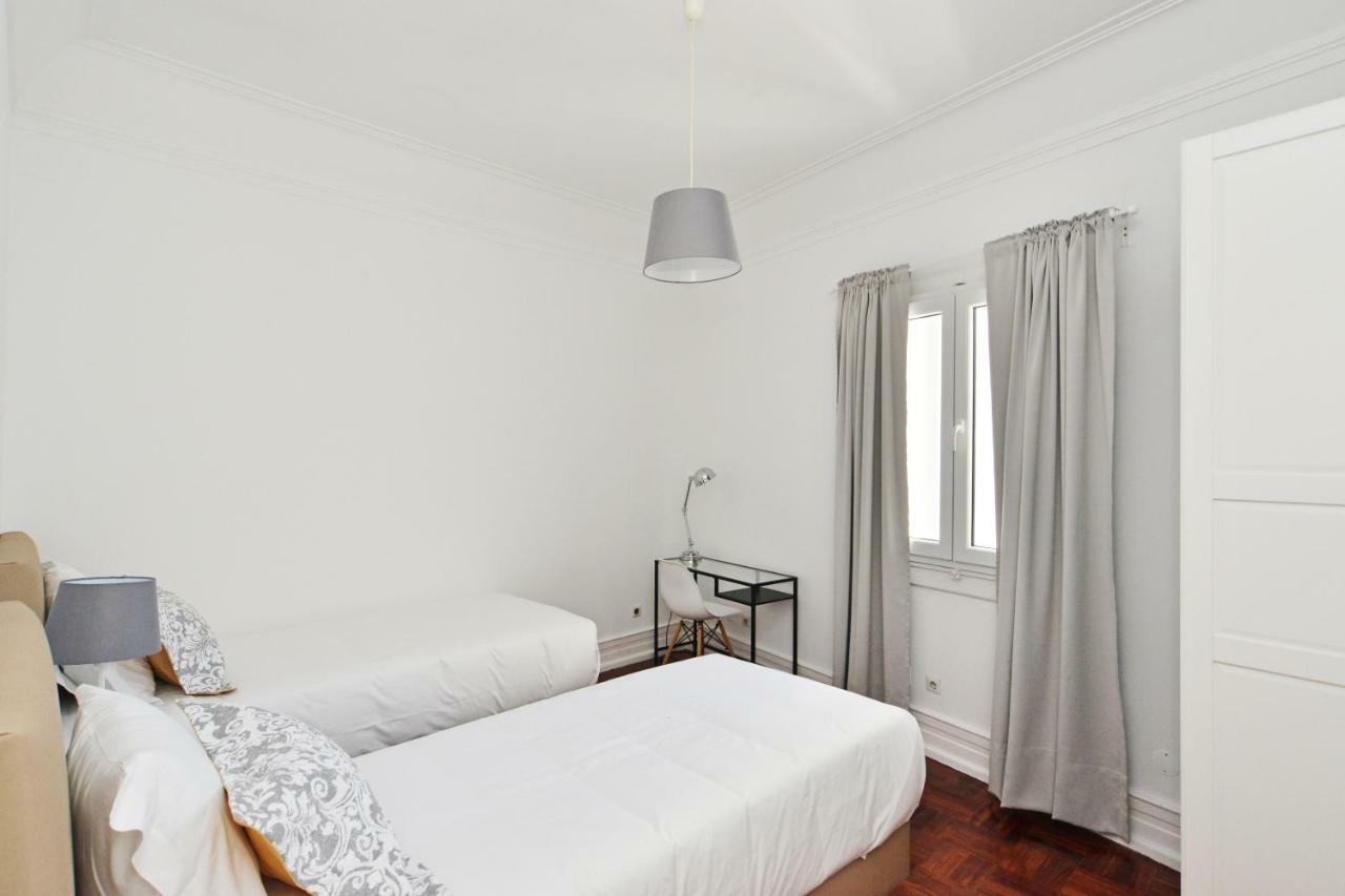 Guest House Avenida Lisbon Exterior photo