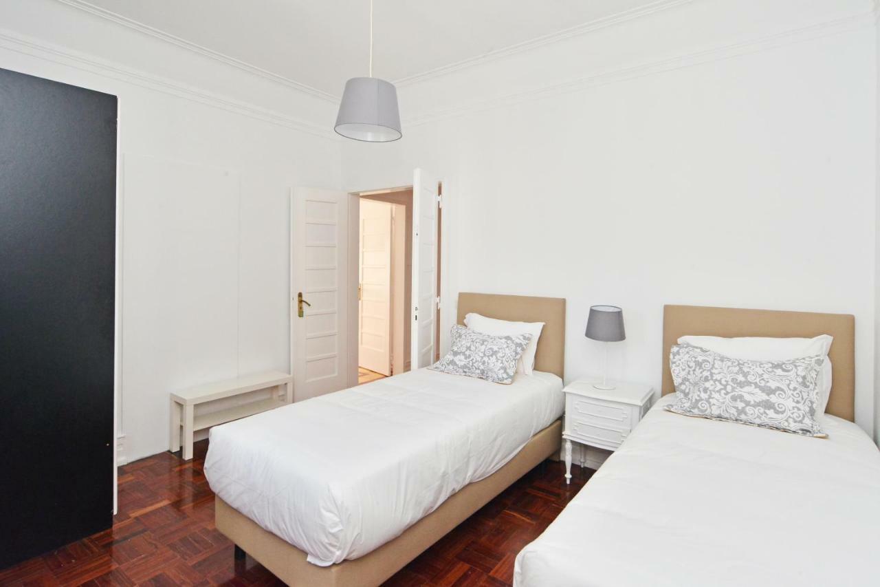 Guest House Avenida Lisbon Exterior photo